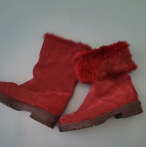 Cozy Wine Color Fur-Trimmed Winter Boots
